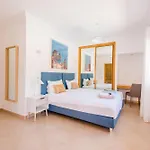 Casa Rosa At Boavista Resort